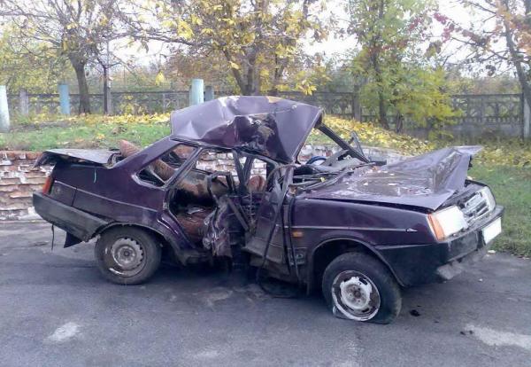 Виновник аварии получил травмы в столкновении легковушек в селе Учкекен